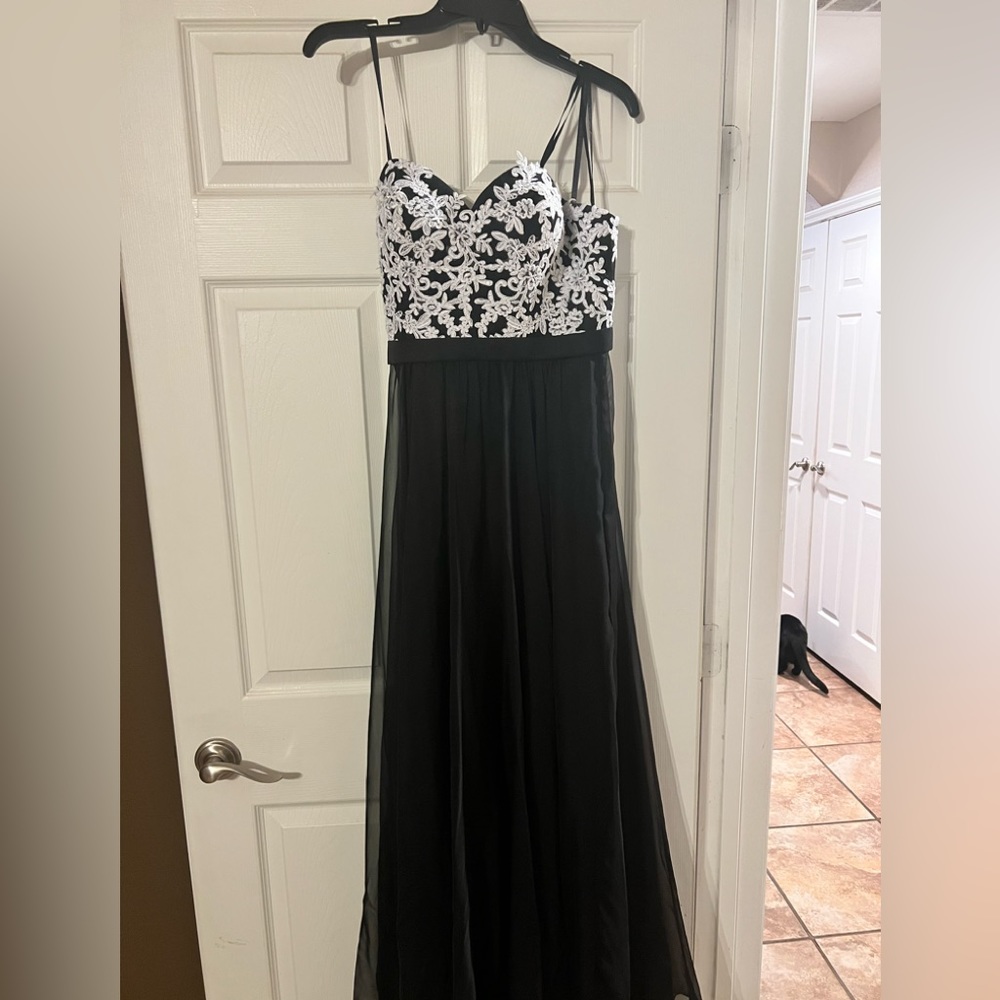 Cache Black and White Floor Length